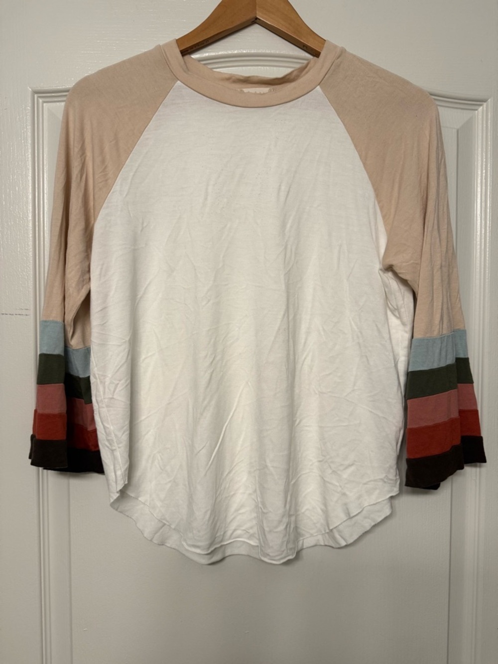 Alter’d State Boho Colorblock Raglan Top Medium Soft Flowy Casual Boho Neutral